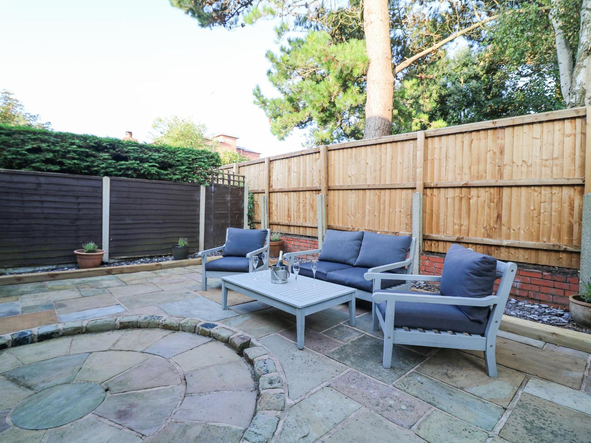 6D Clifton Drive Villa Lytham St Annes Exterior photo