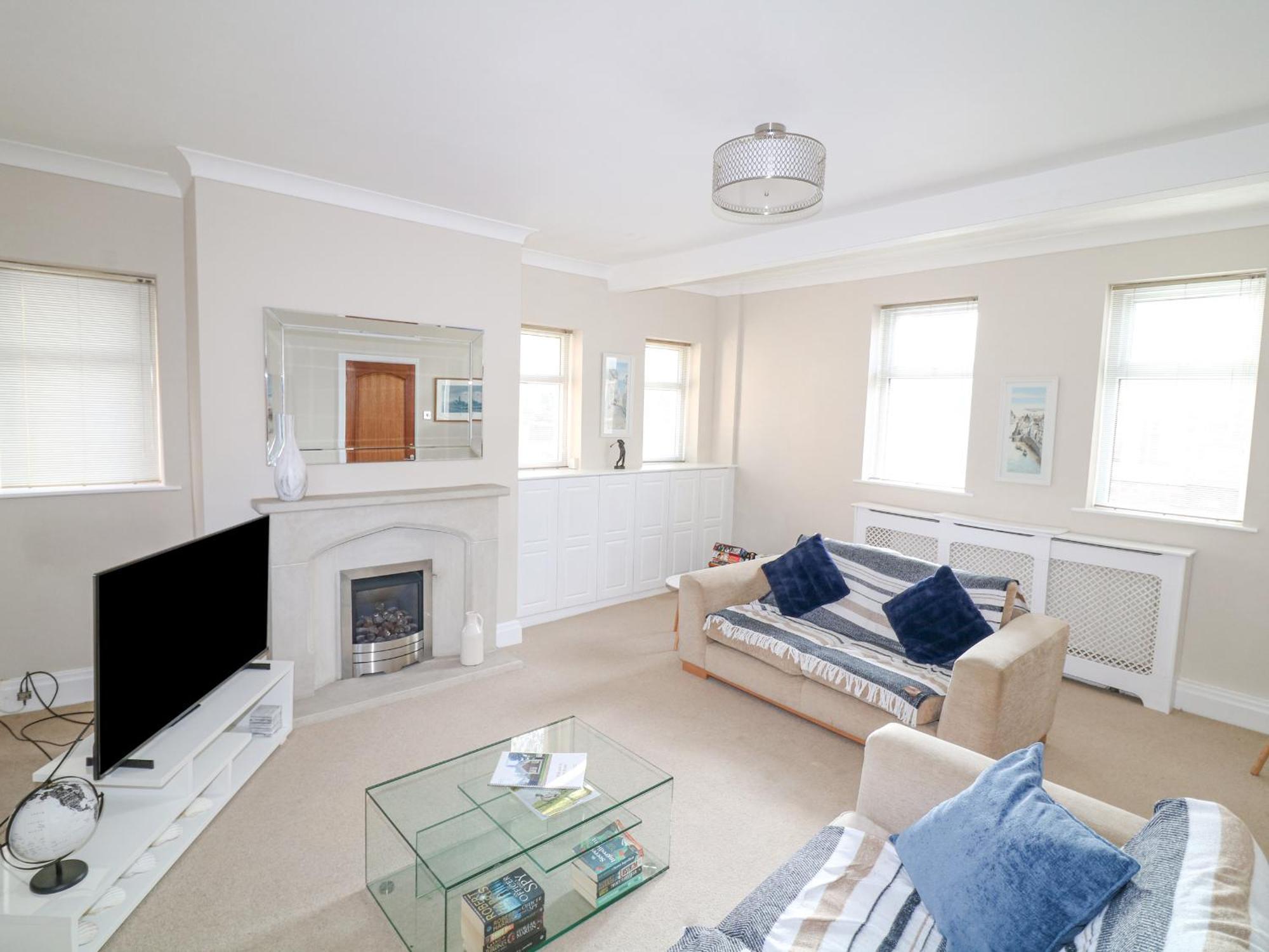 6D Clifton Drive Villa Lytham St Annes Exterior photo